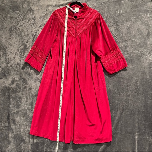 Vintage Women’s 2X House Dress Coat Lounge Ted Velour Zip Front Intricate Lace - Picture 4 of 15